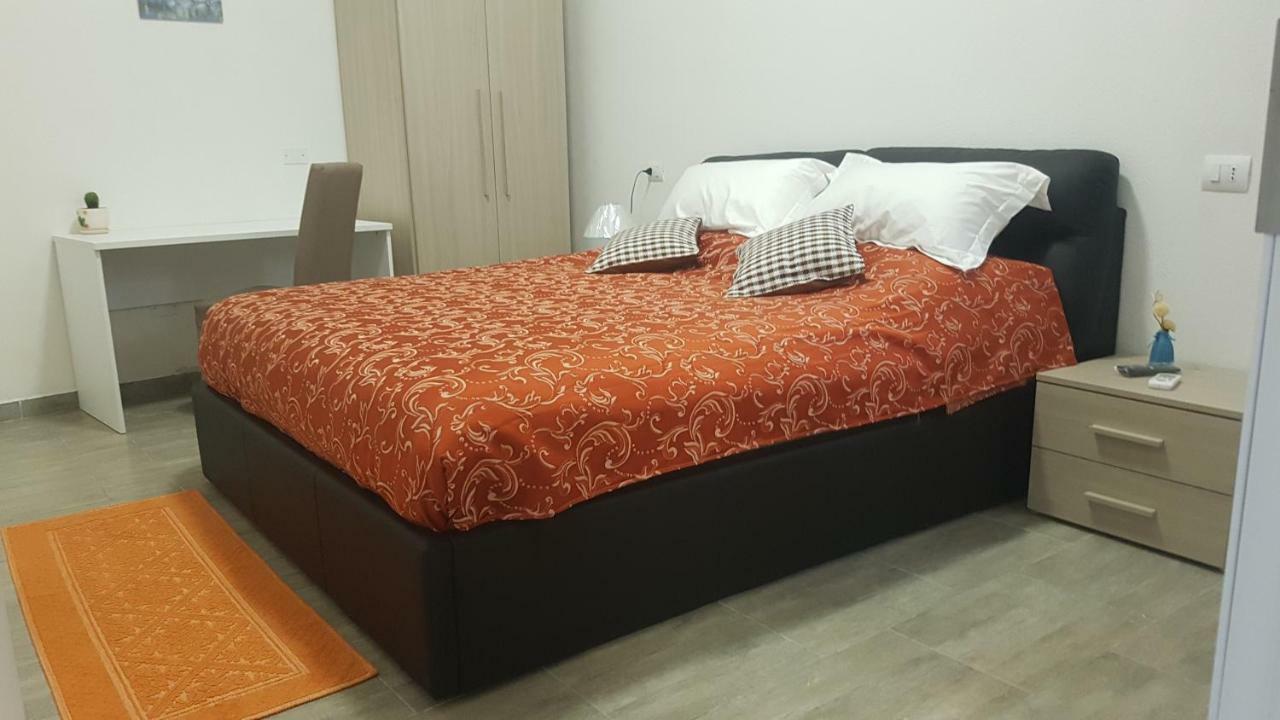Hôtel Boutique Oriente Express à Cagliari Extérieur photo