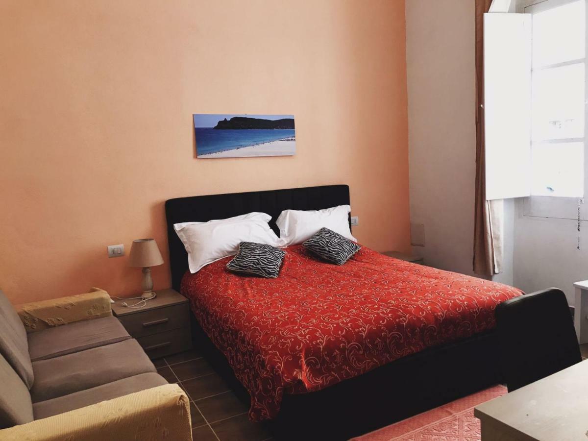 Hôtel Boutique Oriente Express à Cagliari Extérieur photo