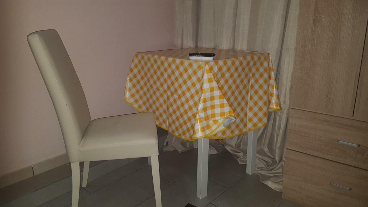 Hôtel Boutique Oriente Express à Cagliari Extérieur photo